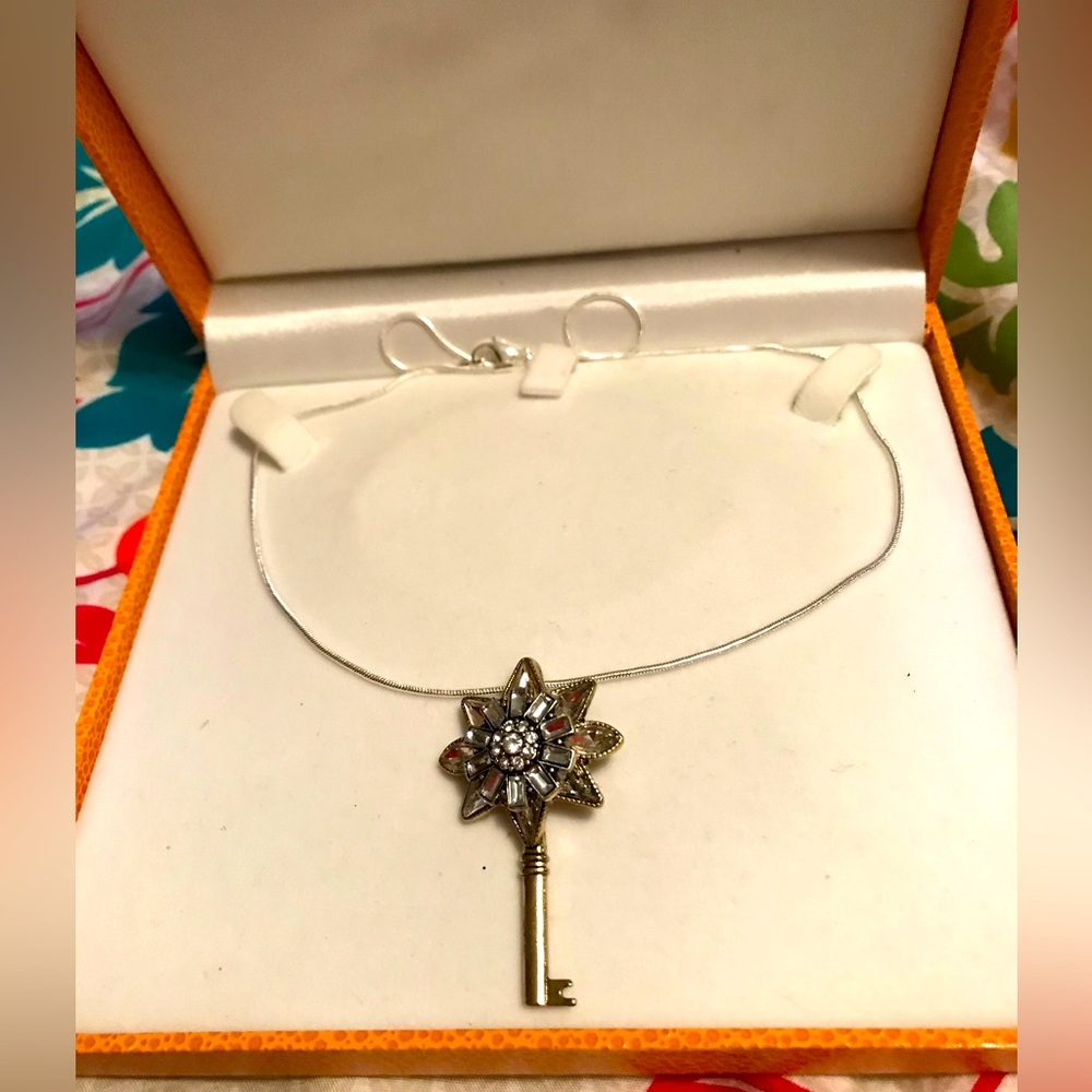Flower key necklace